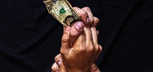 Quand changer d&rsquo;assureur ne coûte plus rien, que reste-t-il de la fidélité ?